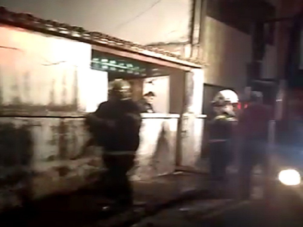 Read more about the article Vela esquecida acesa causa incêndio em abrigo de animais em Fortaleza